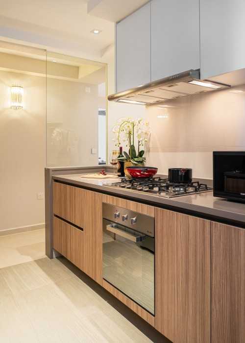 Modern Kitchen at Rivercove II