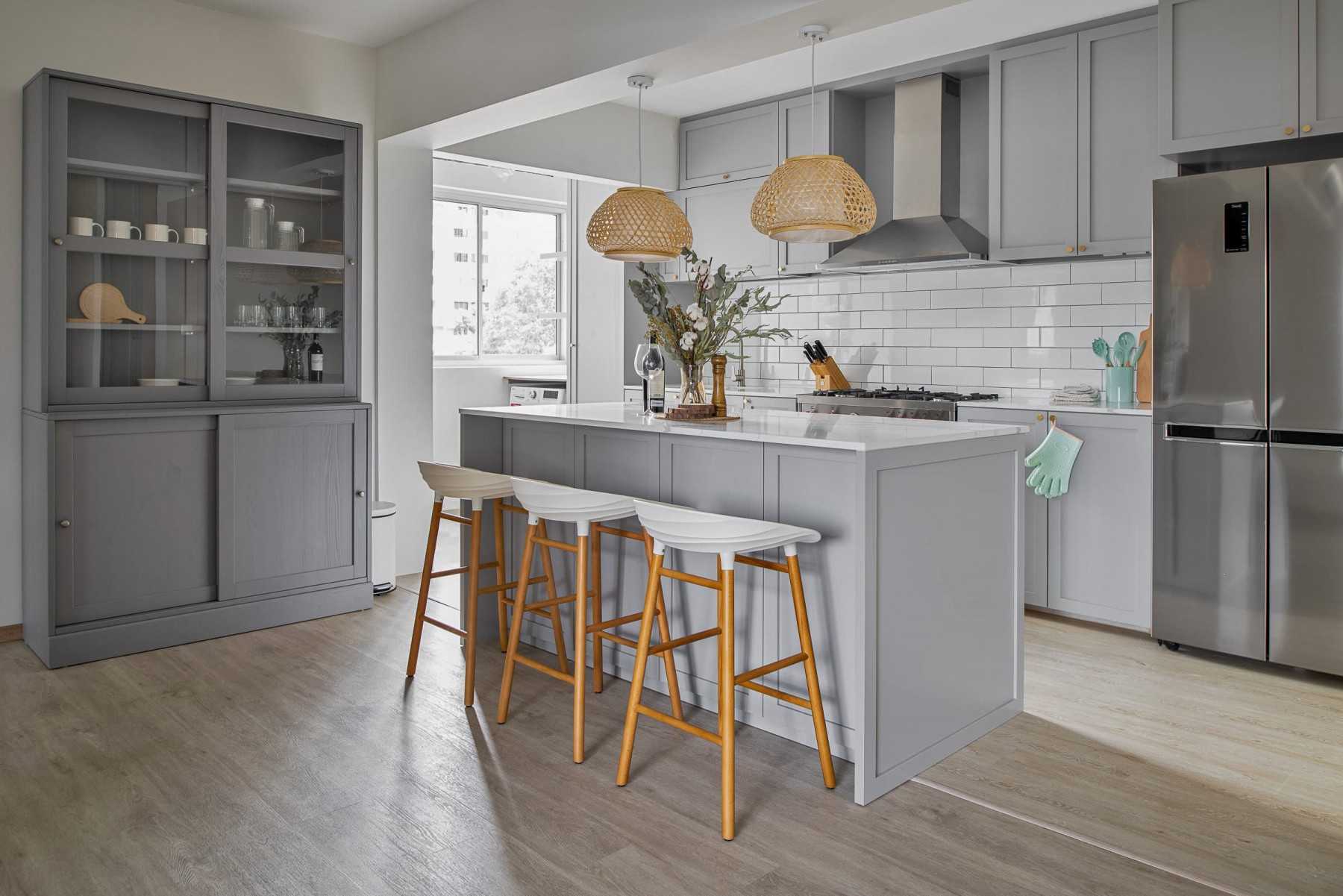 Scandinavian Kitchen with Kitchen Island and Open Kitchen