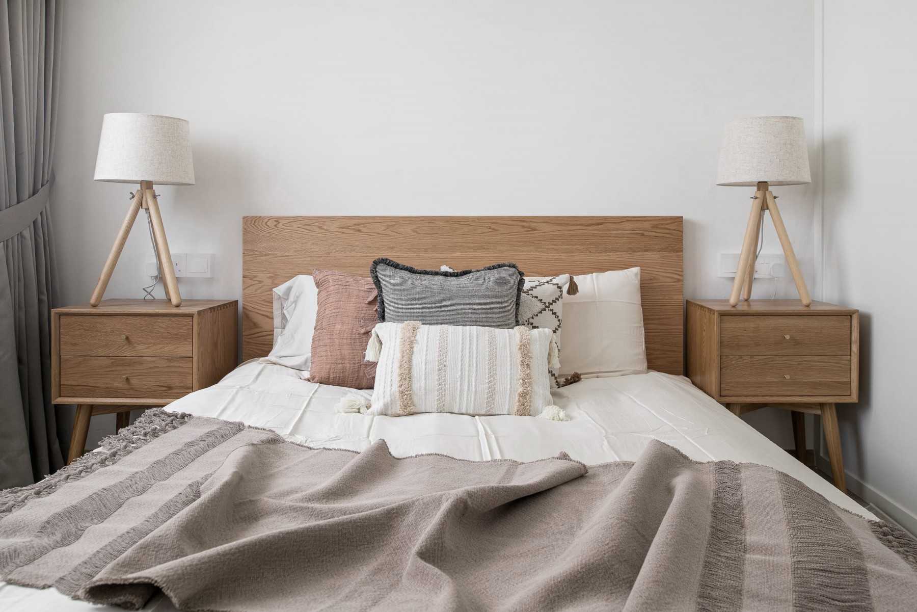 Scandinavian Bedroom with Closet and Queen Bed