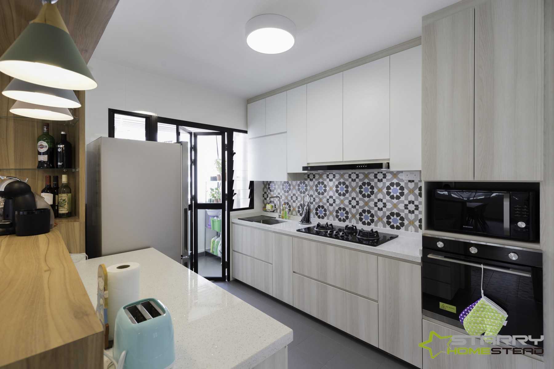 Scandinavian Kitchen with Kitchen Backsplash and Kitchen Cabinets