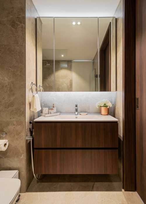 Modern Bathroom at Artra