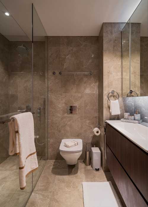 Modern Bathroom at Artra