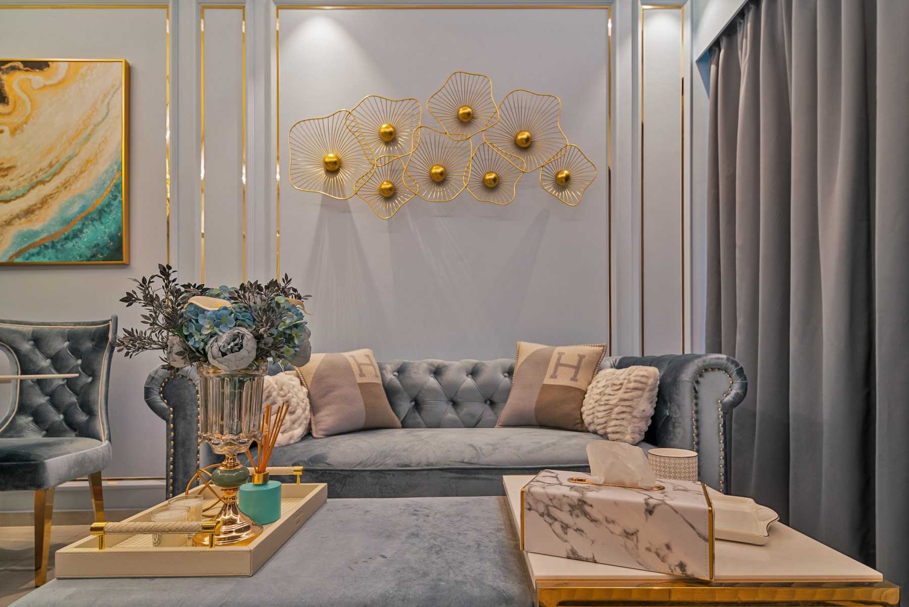 Modern Living Room with Feature Wall and Sofa