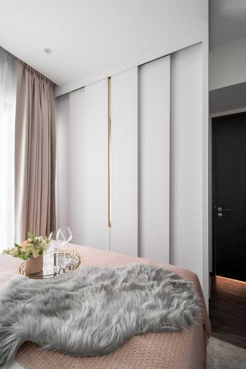 Modern Bedroom at Forest Woods