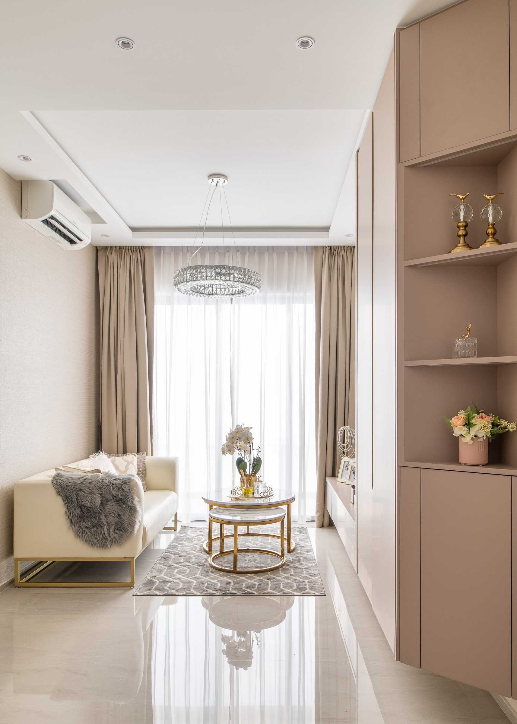 Modern Entryway with Mirror and Seating Bench