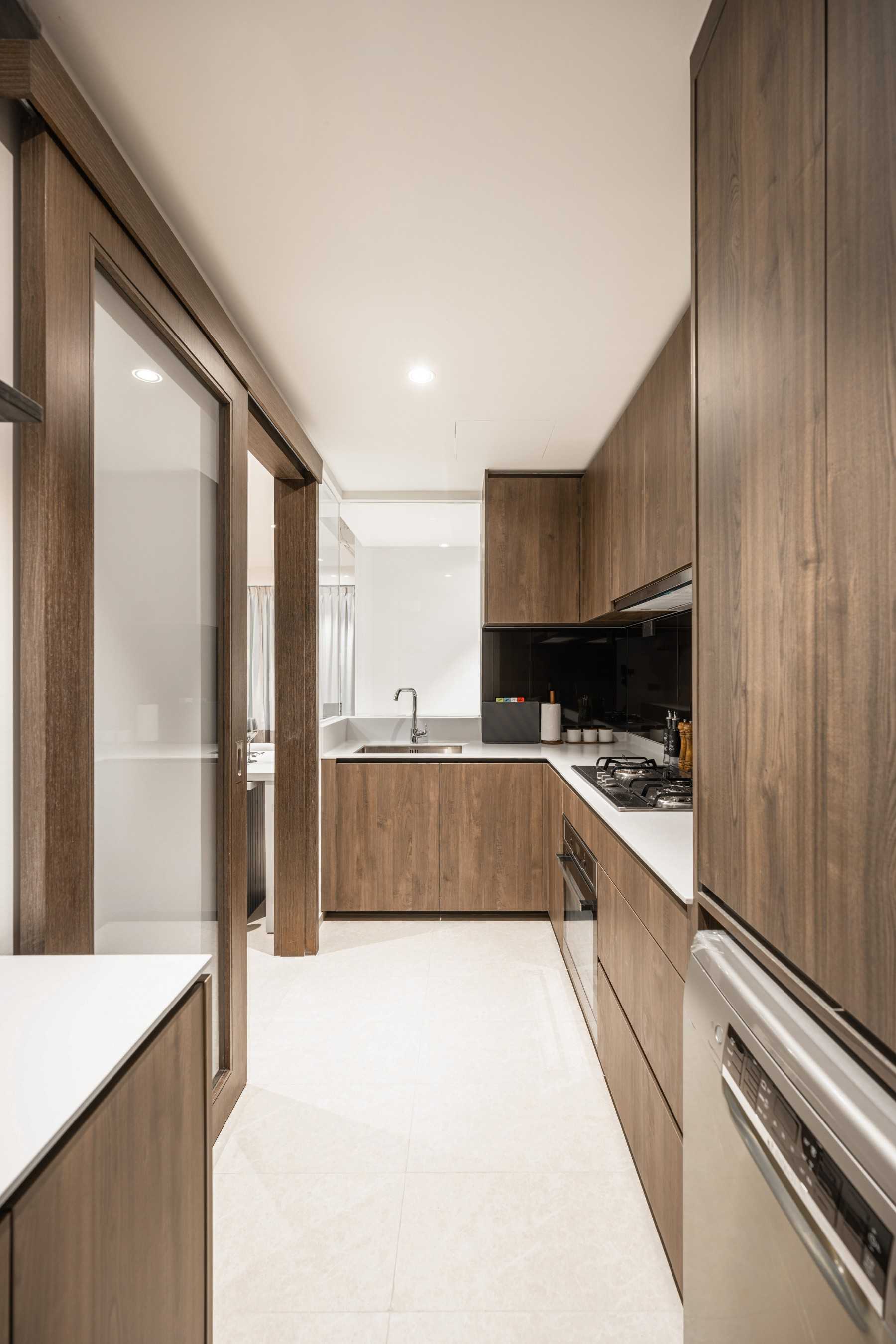 Modern Kitchen with Kitchen Island and Cupboard