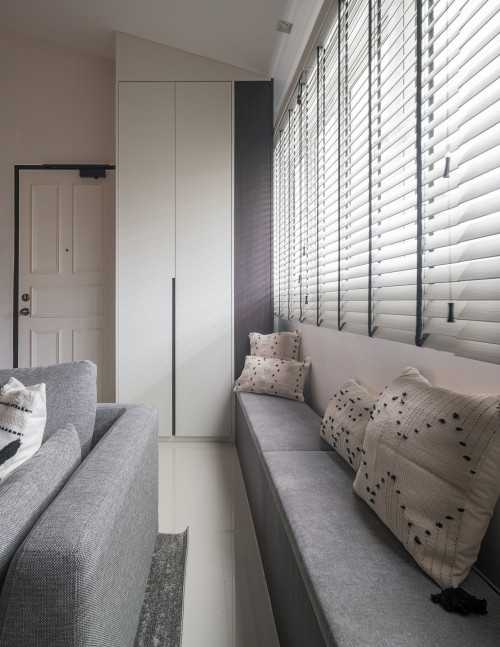 Modern Entryway at Potong Pasir
