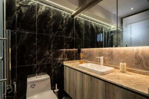 Modern Bathroom at Toa Payoh | Toa Payoh Heights
