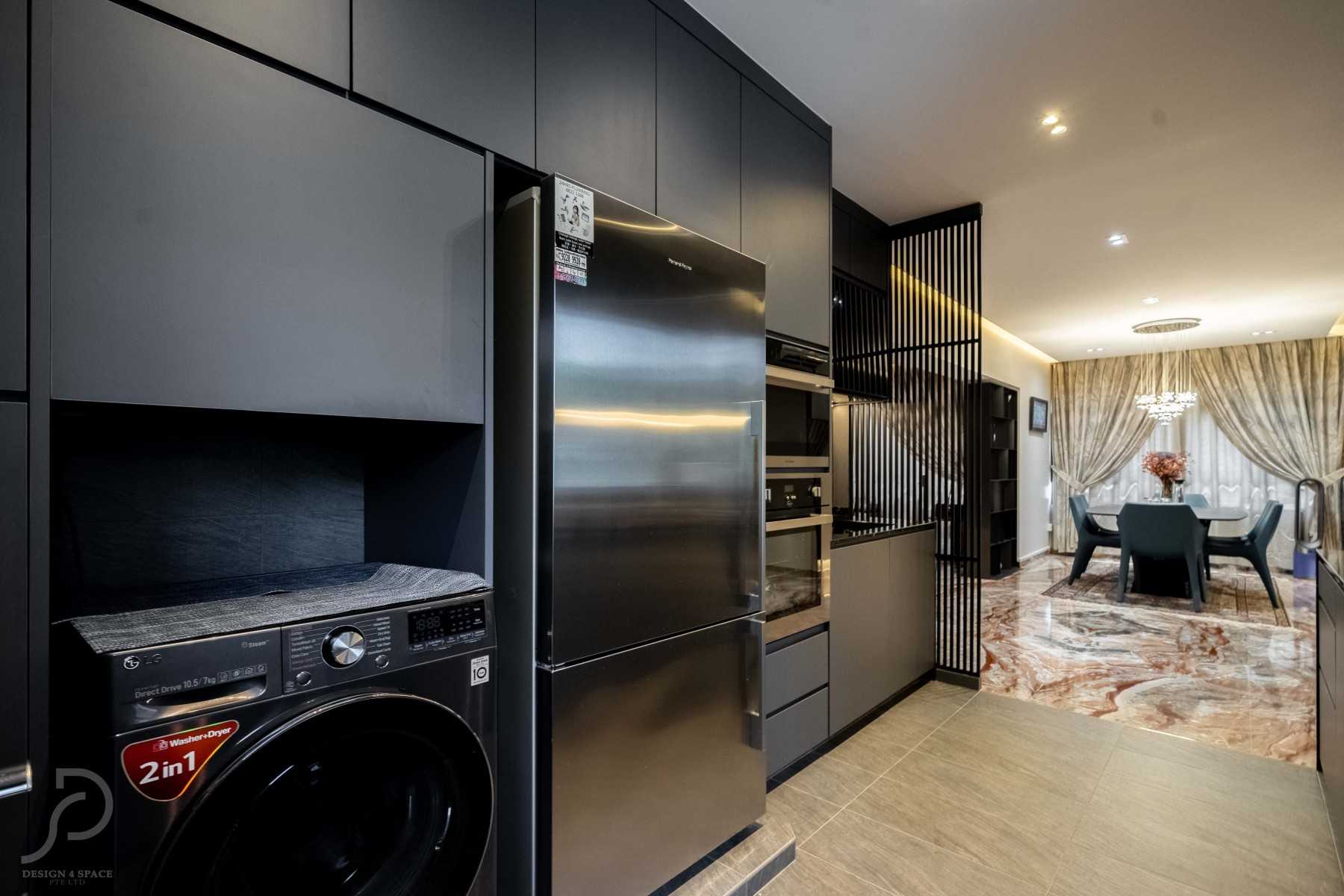 Modern Kitchen with Marble Floor and Kitchen Backsplash