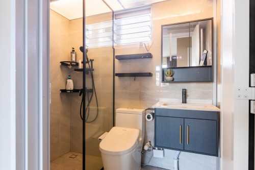Minimalist Bathroom at 511A Yishun Street 51, Oleander Breeze