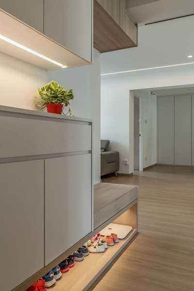 Scandinavian Entryway at Blk 422 Serangoon Ave 3