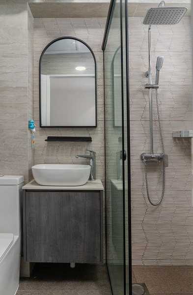 Scandinavian Bathroom at Blk 422 Serangoon Ave 3