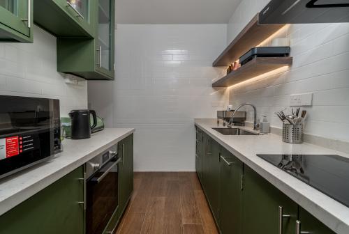Contemporary Kitchen at Blk 308B Punggol Walk
