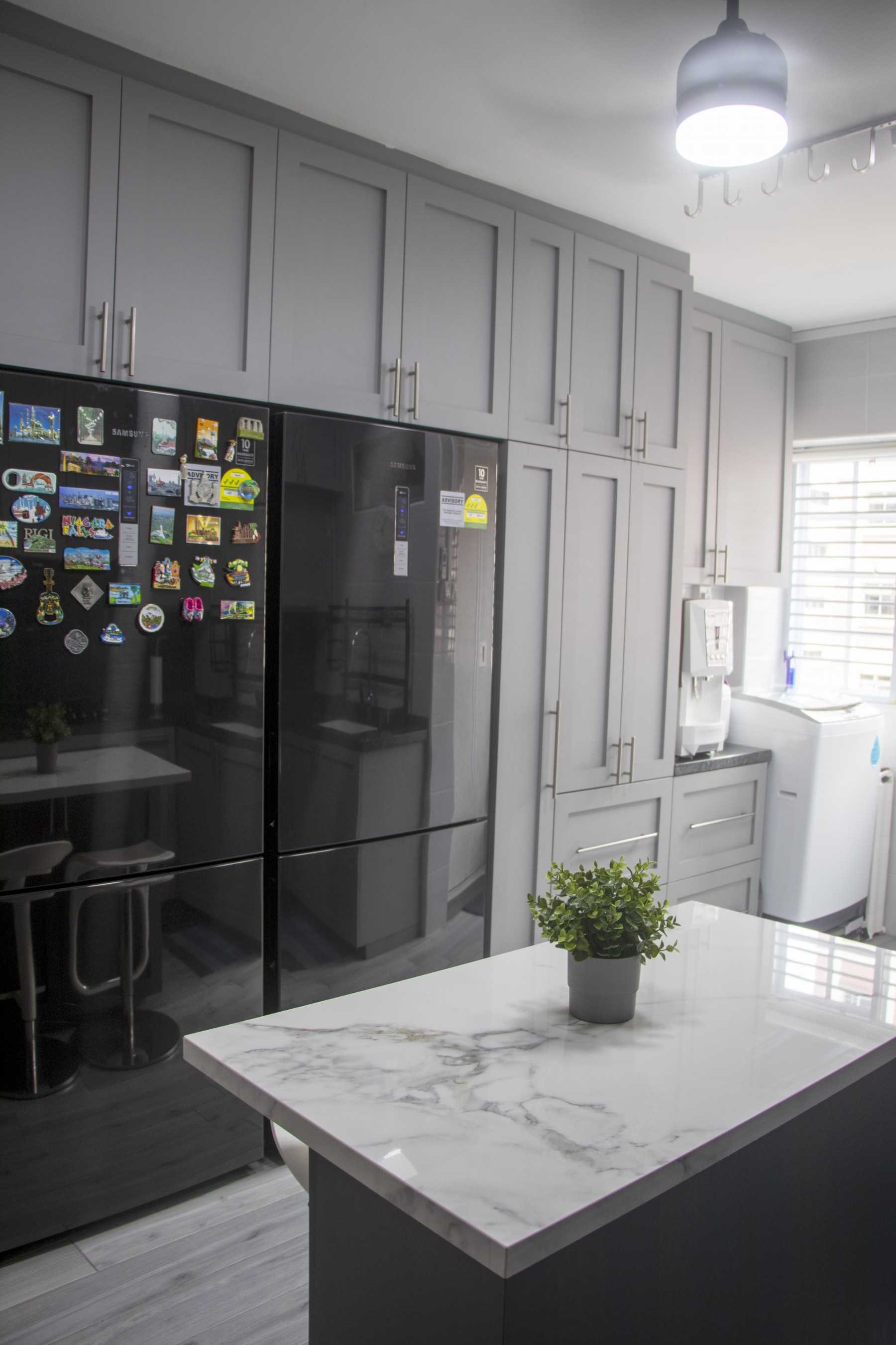 Modern Kitchen with Countertop and Kitchen Window