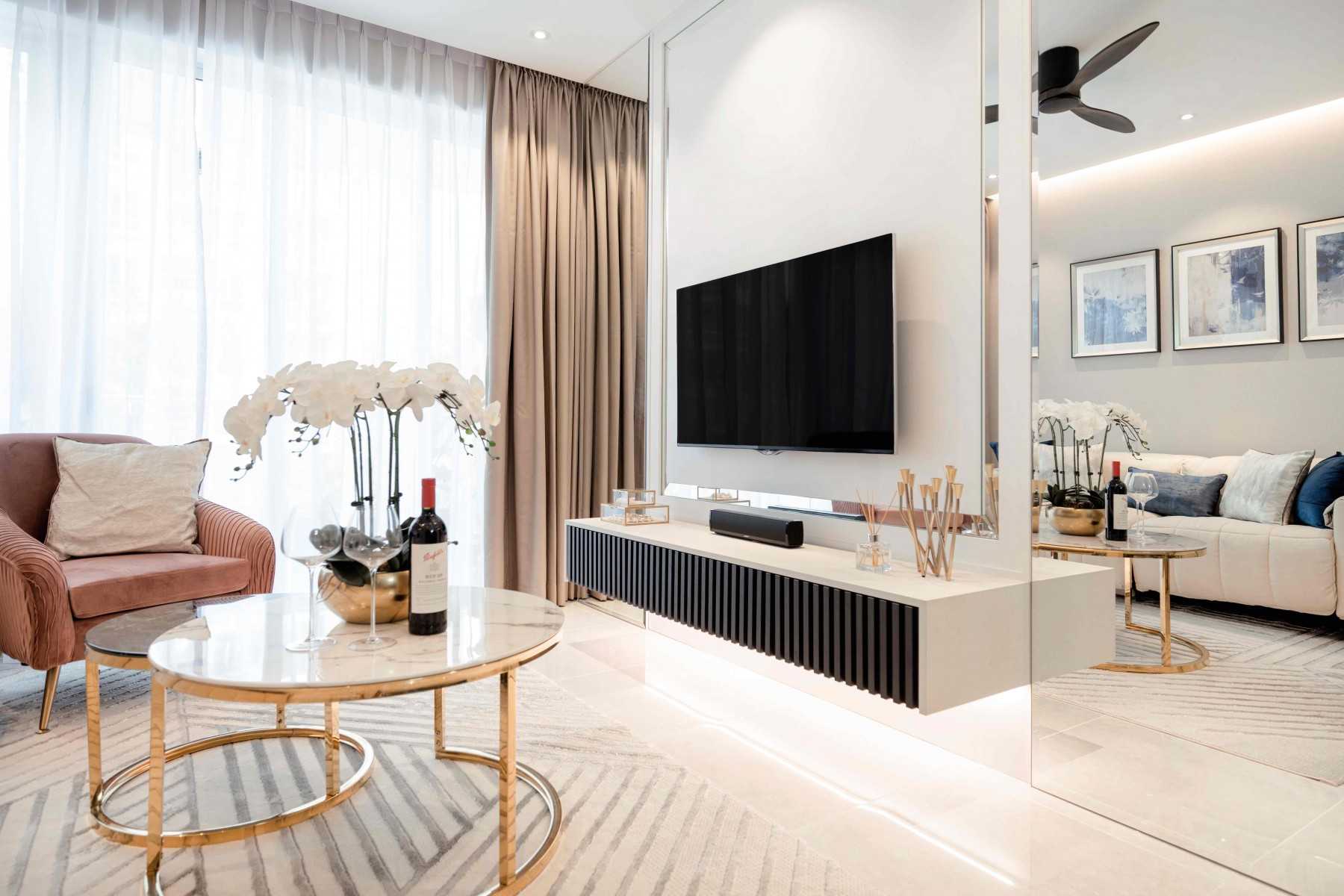 Modern Living Room with Mirror and Cove Lighting