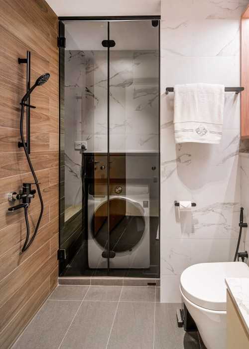 Contemporary Bathroom at Martin Place II