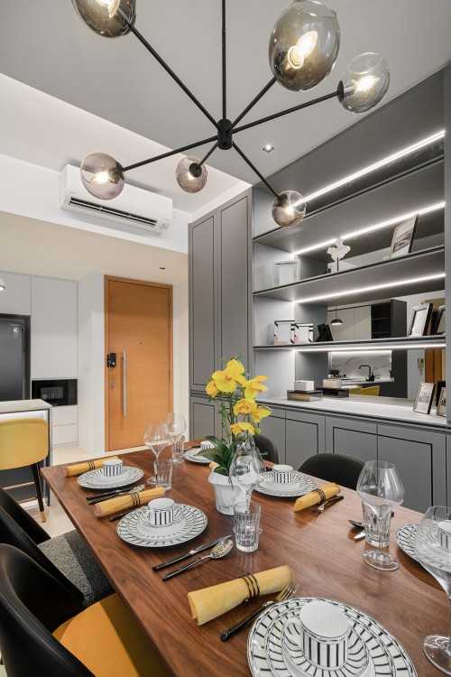 Contemporary Dining Room at Martin Place II