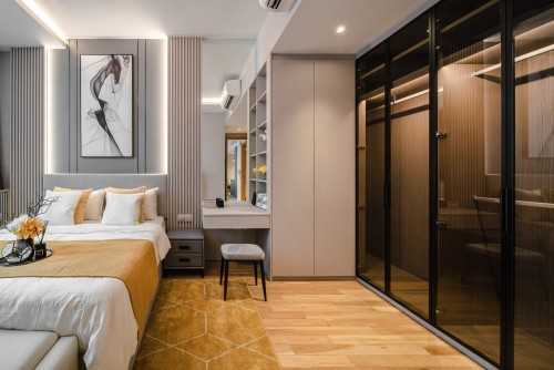 Contemporary Bedroom at Martin Place II