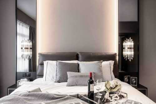 Contemporary Bedroom at Tampines GreenWeave