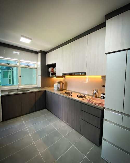 Transitional Kitchen at Blk 103C Edgefield