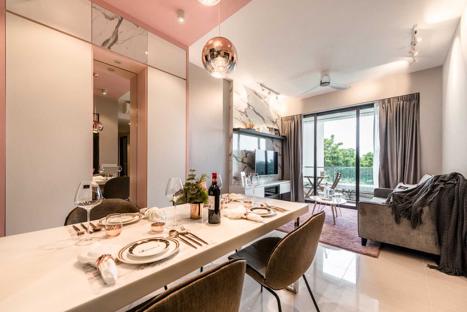 Modern Dining Room with Dining Table and Dining Chairs