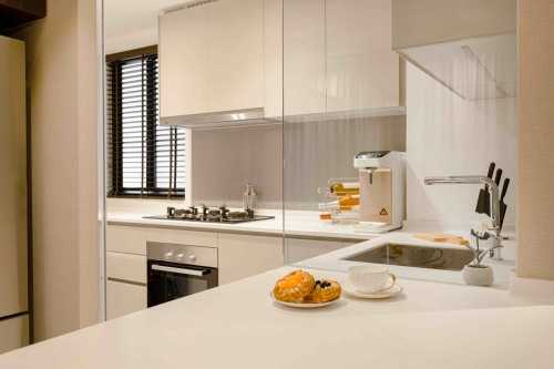 Contemporary Kitchen at Lake Grande