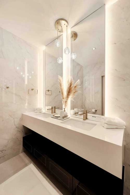 Modern Bathroom at Avalon