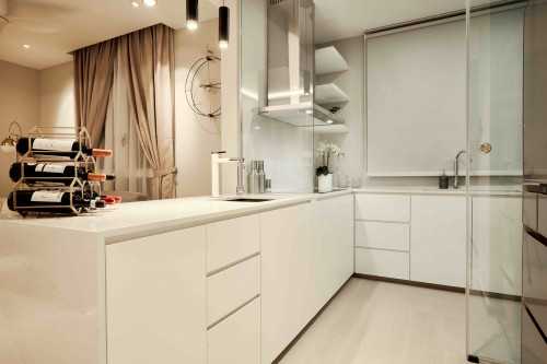 Modern Kitchen at Avalon