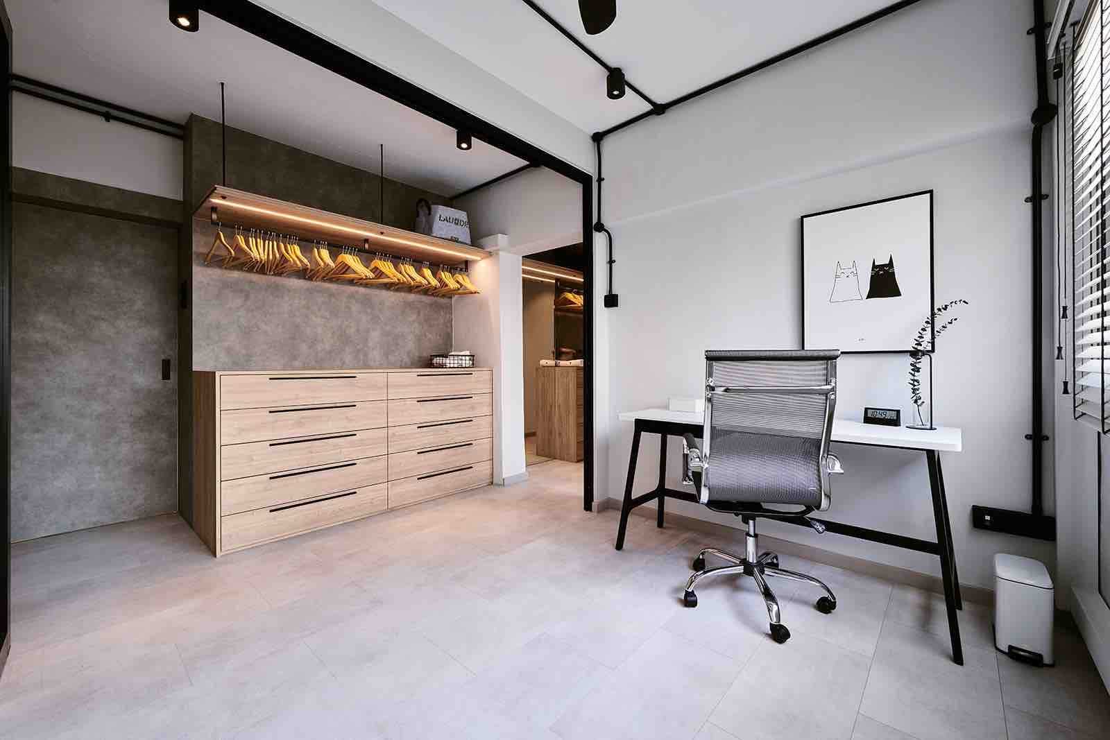 Industrial Walk-in Wardrobe with Mirror and Wardrobe