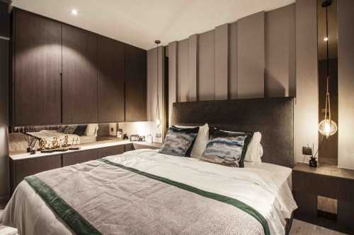 Modern Bedroom at Macpherson Spring