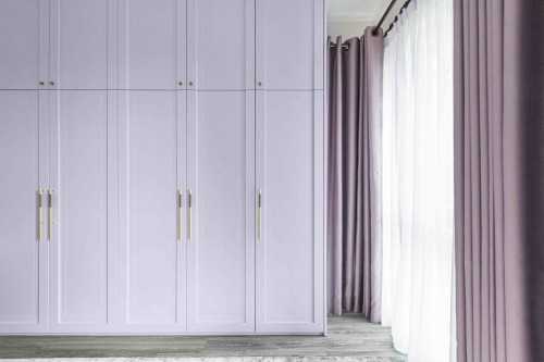 Transitional Walk-in Wardrobe at Principal Garden