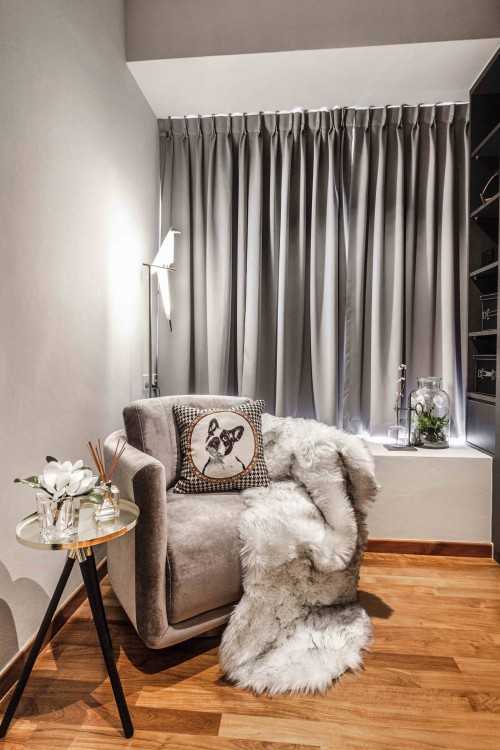 Contemporary Walk-in Wardrobe at The Marque