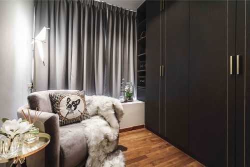 Contemporary Walk-in Wardrobe at The Marque