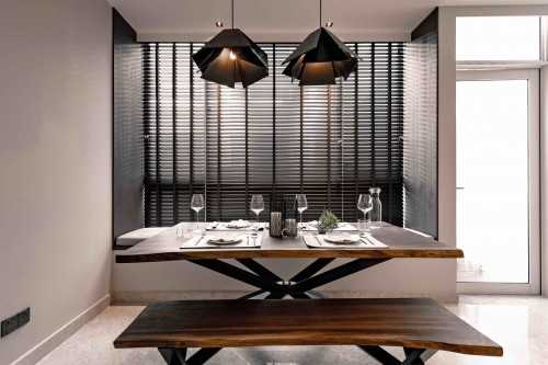 Modern Dining Room at Heritage