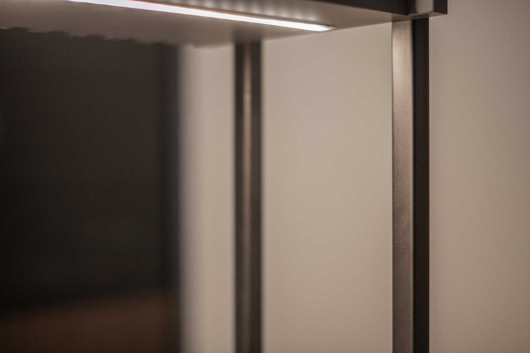Minimalist Walk-in Wardrobe with Mirror and Wardrobe