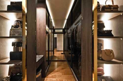 Modern Walk-in Wardrobe at 78 Kingsford Waterbay