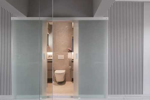 Minimalist Bathroom at Dakota Crescent Maisonette