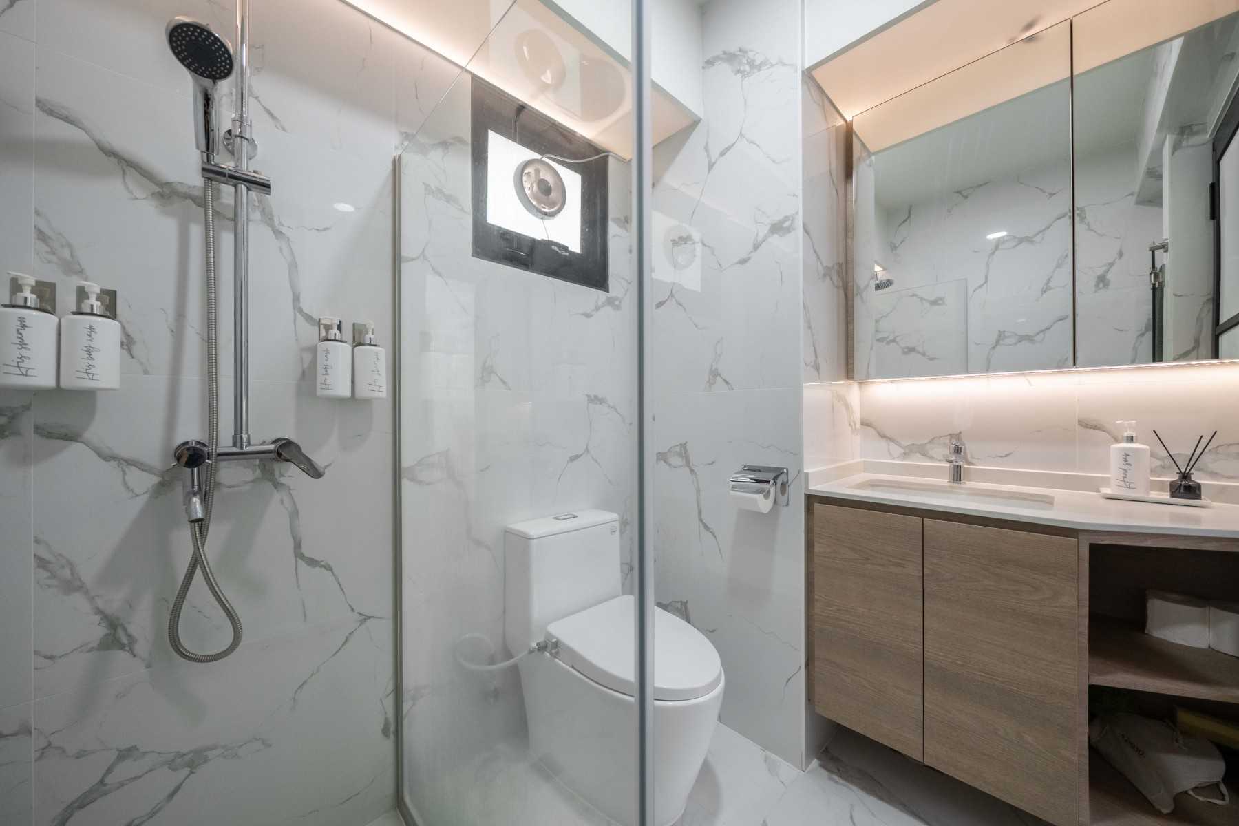 Contemporary Bathroom with Vinyl Flooring and Wood Flooring