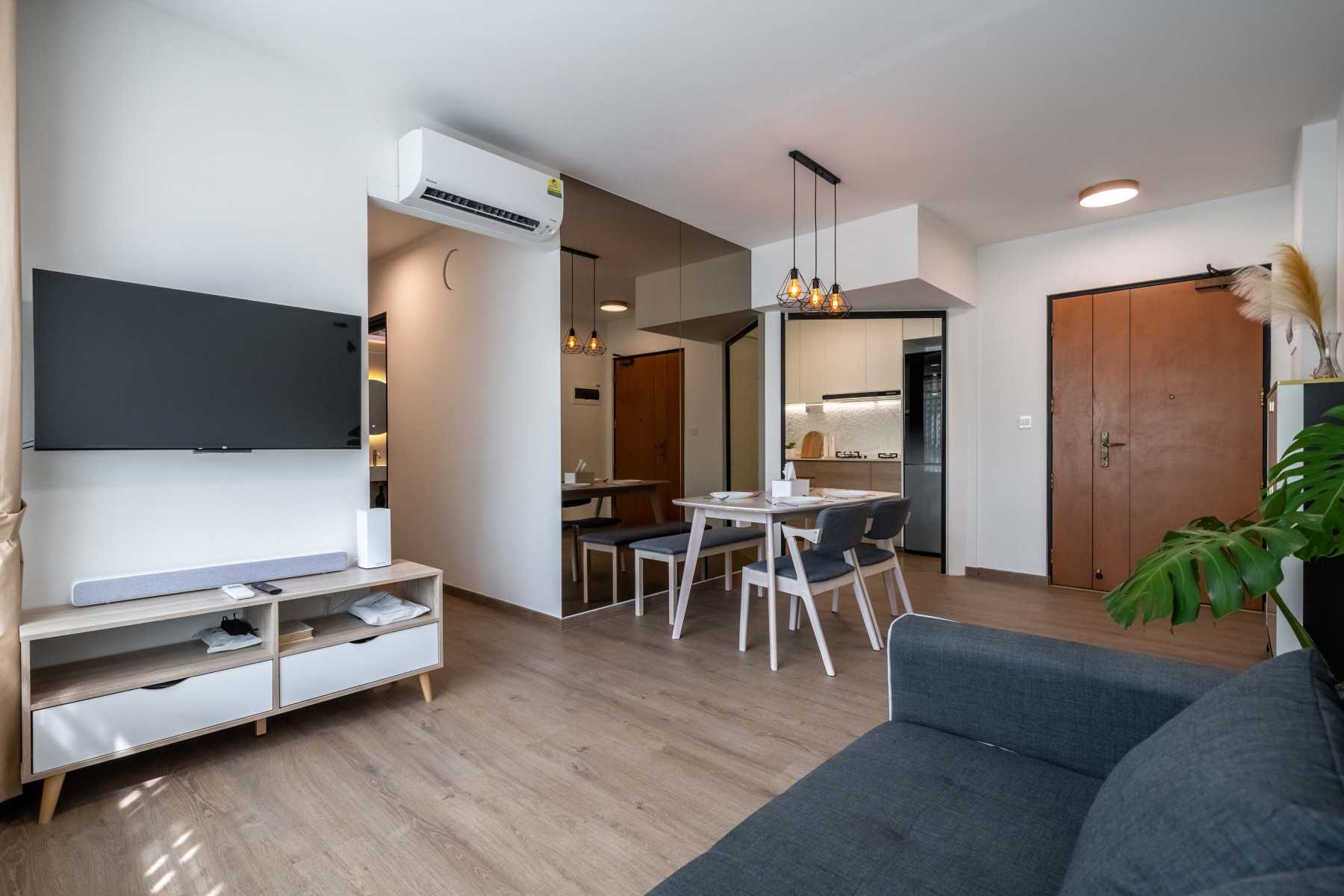 Contemporary Dining Room with Drop Light and Dining Table