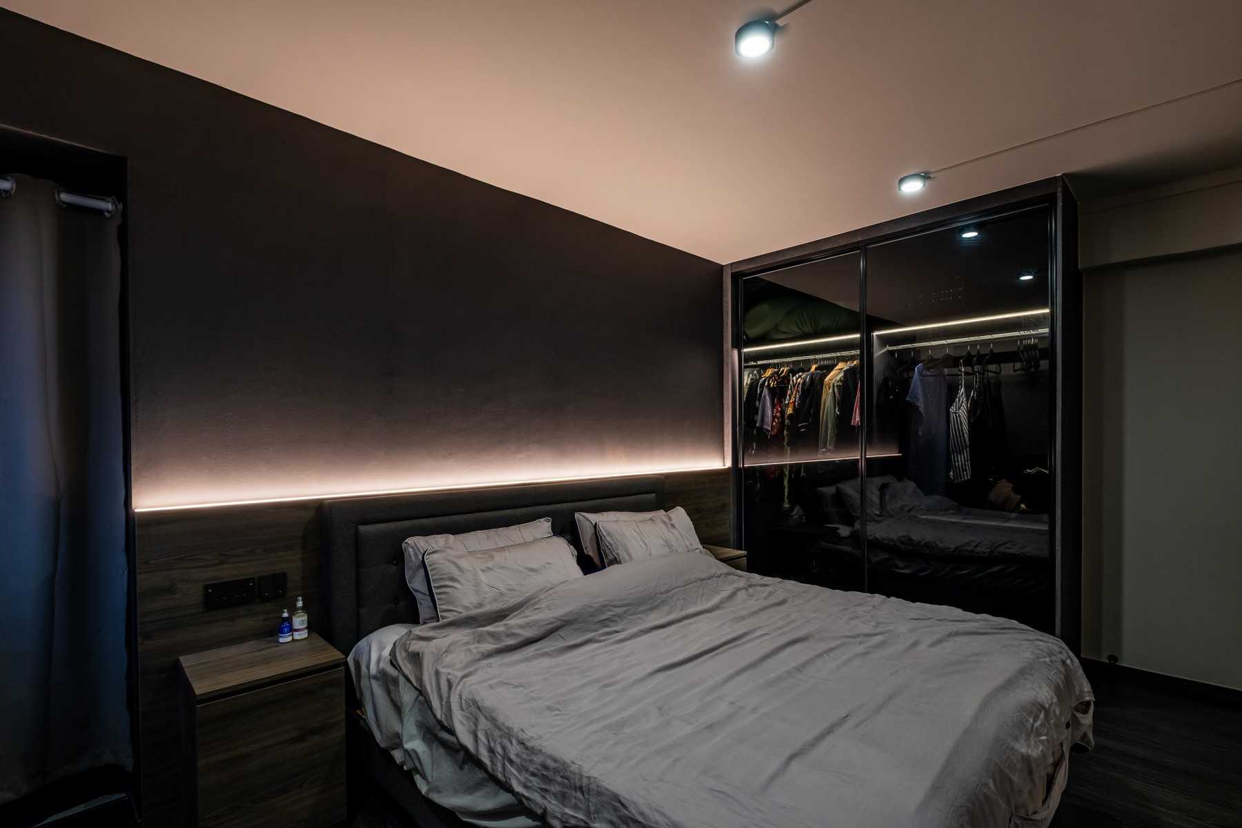 Contemporary Bedroom with Vinyl Flooring and Cove Lighting