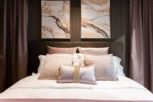 Contemporary Bedroom at Sims Urban Oasis