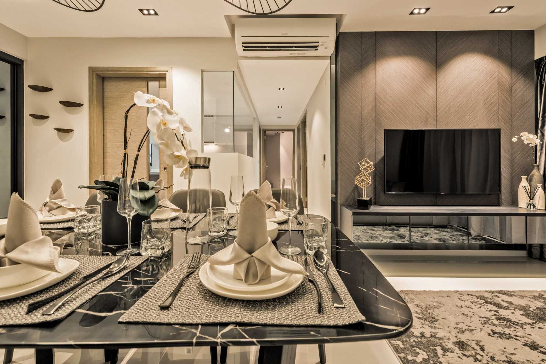 Modern Dining Room with Dining Table and Dining Chairs