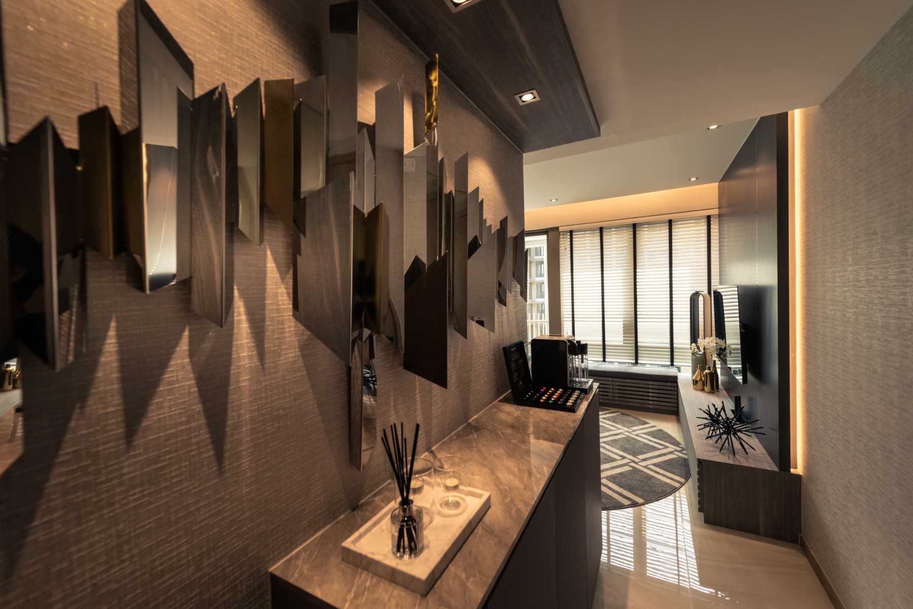Transitional Entryway with Mirror and Shoe Rack