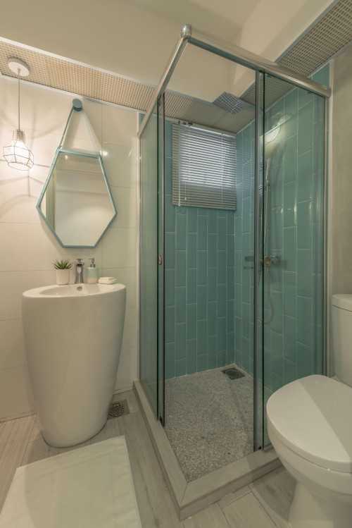 Scandinavian Bathroom at Joo Seng Green