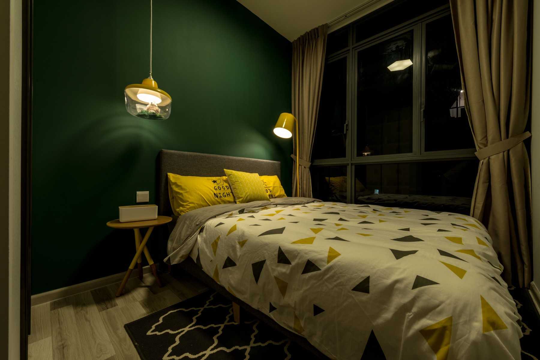 Modern Bedroom with Bedside Table and Queen Bed