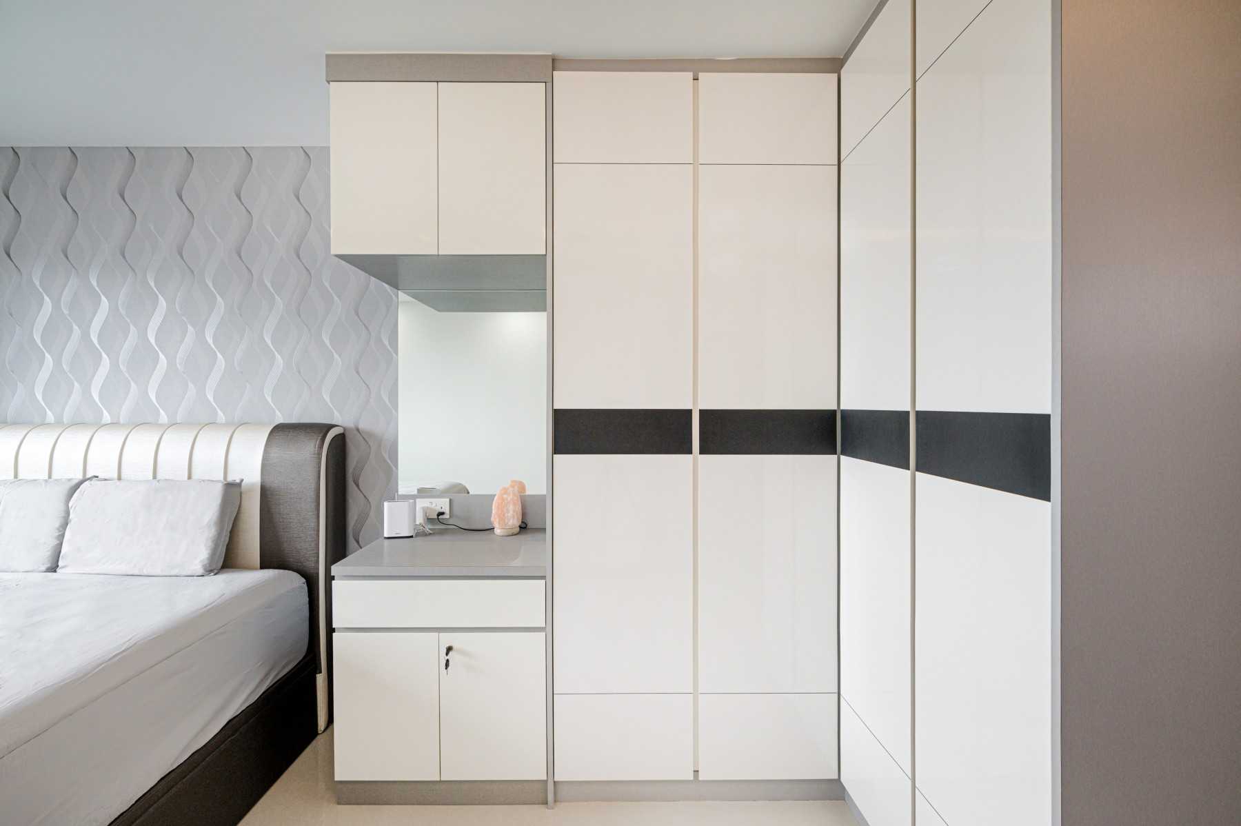 Modern Bedroom with Homogeneous Tiles and Closet
