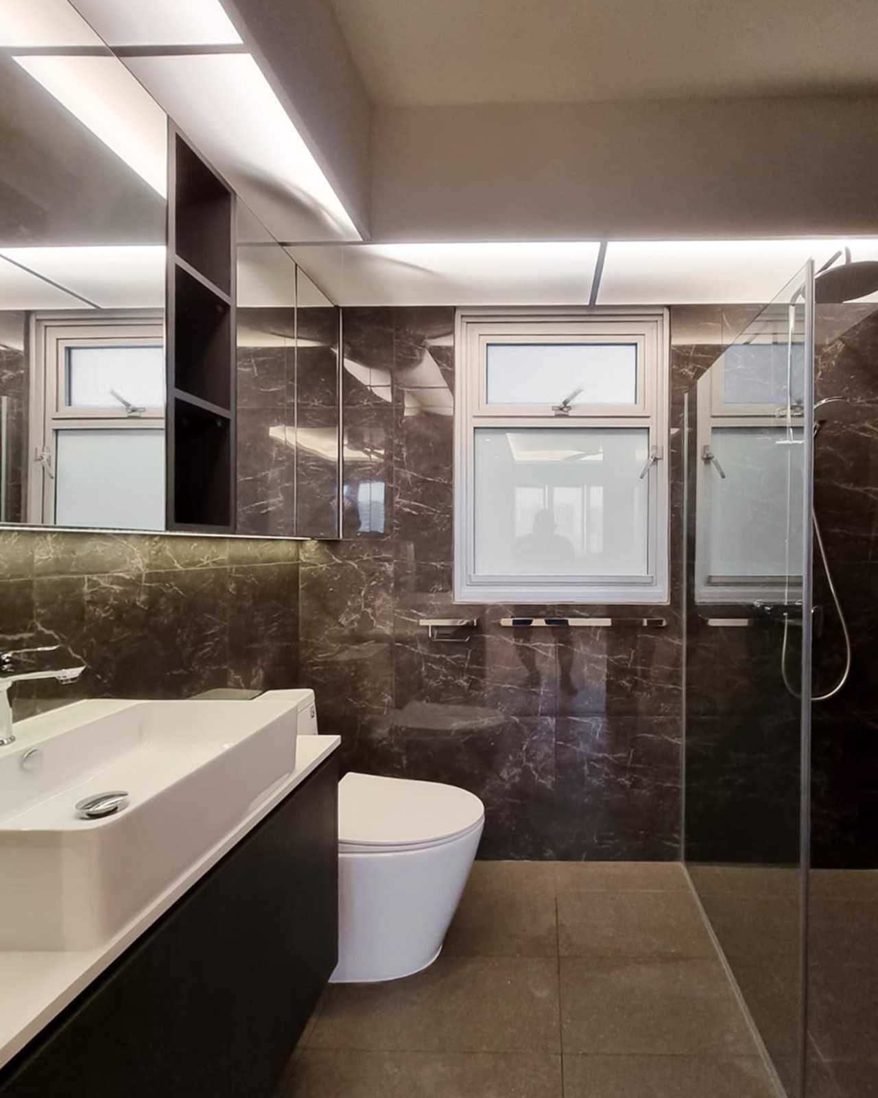 Modern Bathroom with Mirror and Shower Screen
