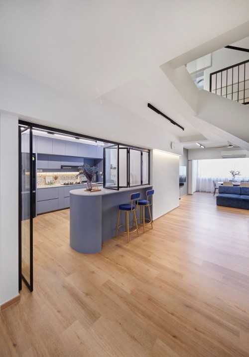 Modern Living Room at Bedok Reservoir Road