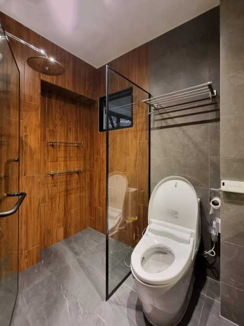 Modern Bathroom at Jurong East