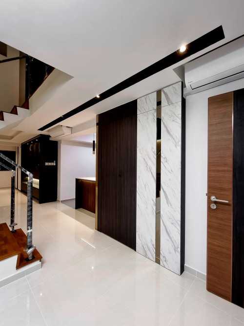Modern Foyer at Jurong East